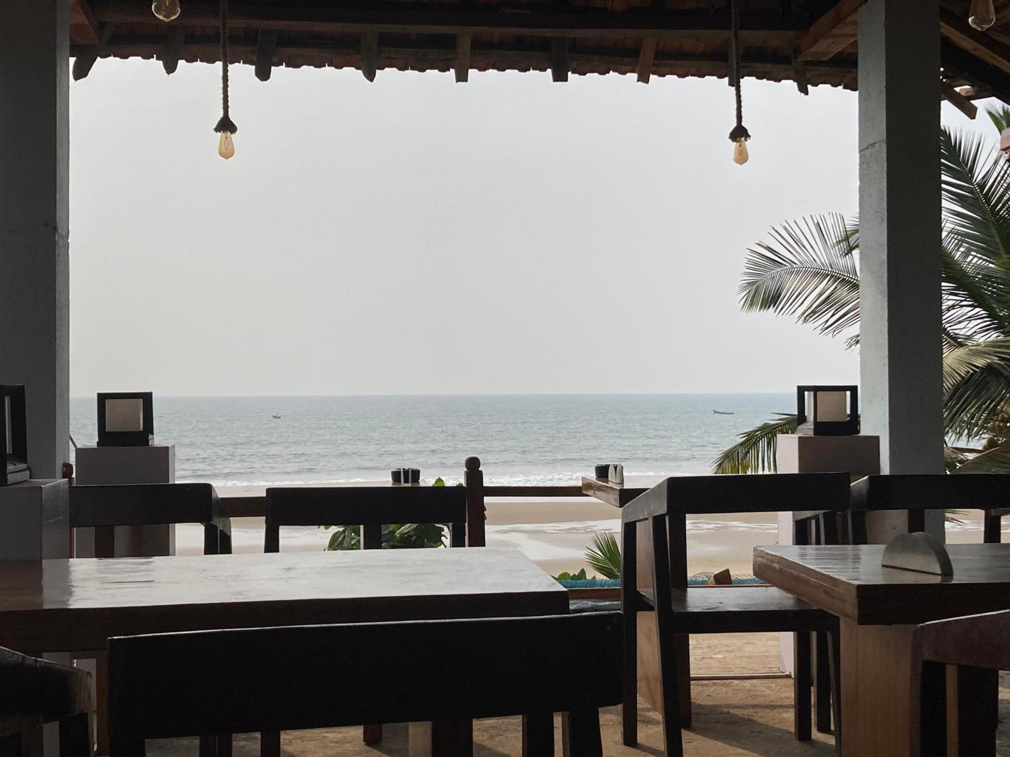 Oceanic Stay And Restaurant Gokarna ゴカルナ エクステリア 写真